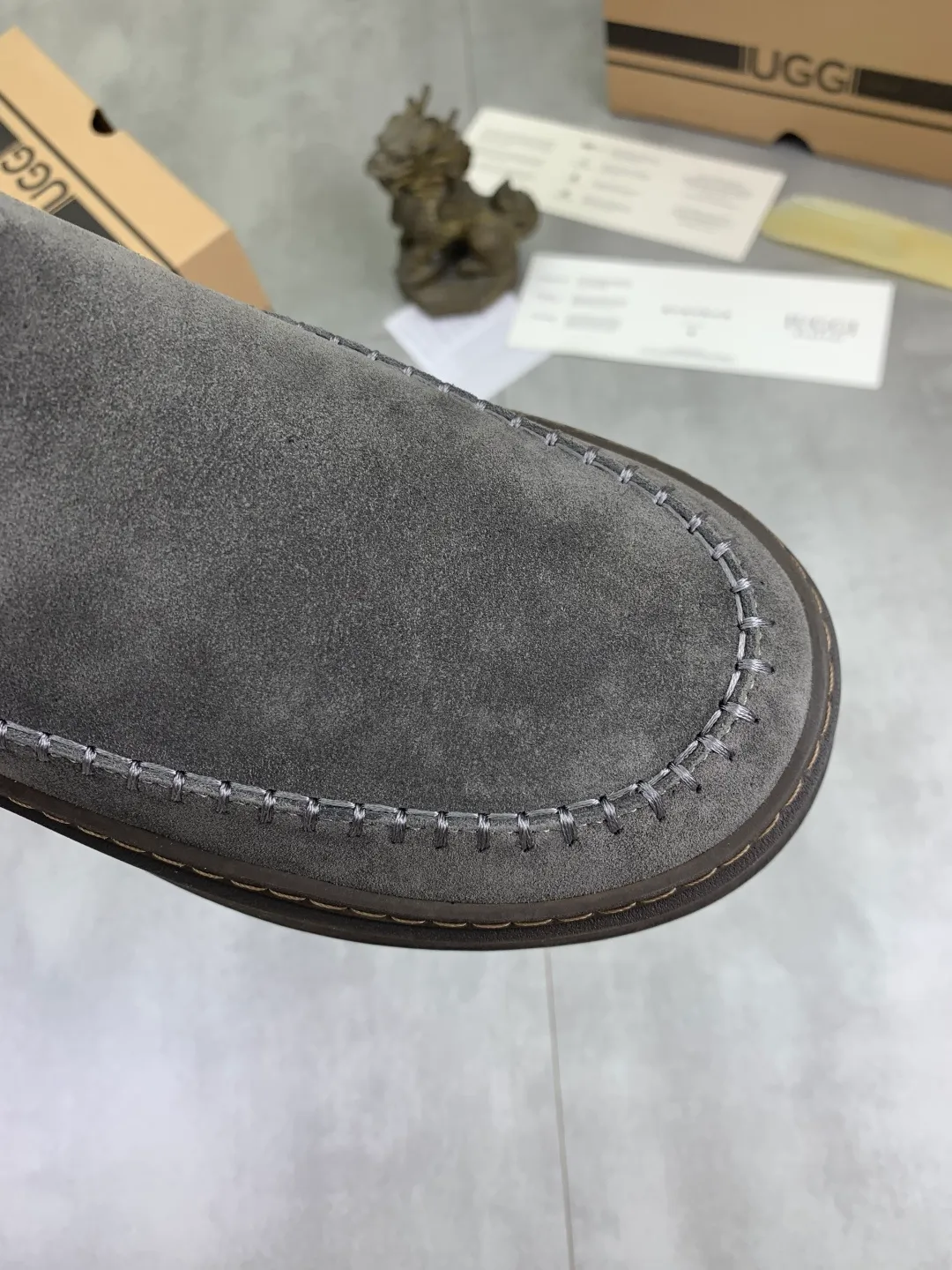 Men's men's shoes 💰P580 New arrival 🆕🆕🆕 IUGGI men's shoes slip-on loafers British style fashionable retro casual sneakers Convenient, comfortable, casual, versatile style Wool lining is comfortable and warm Rubber outsole Non-slip and firm Size: 39-44 Three colors 8731-8